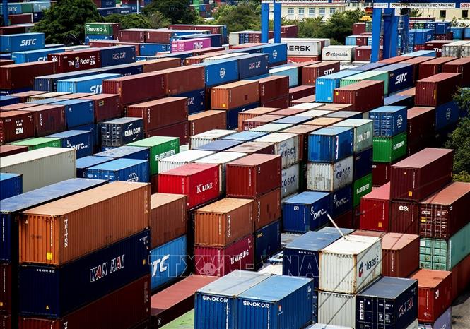 Utilize resources effectively to promote the import and export of goods.